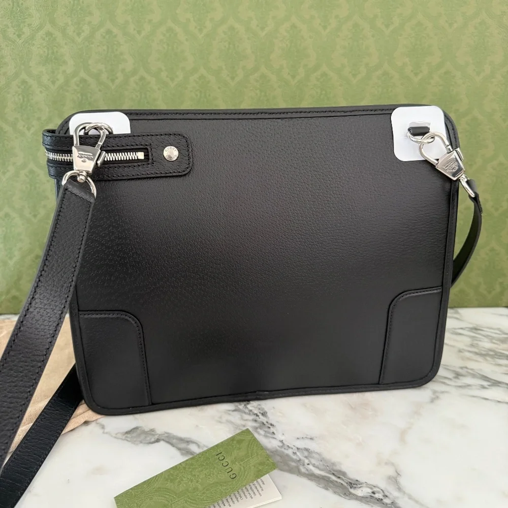 Gucci 735111 Unisex Black‎ Saffiano Leather Messenger Bag